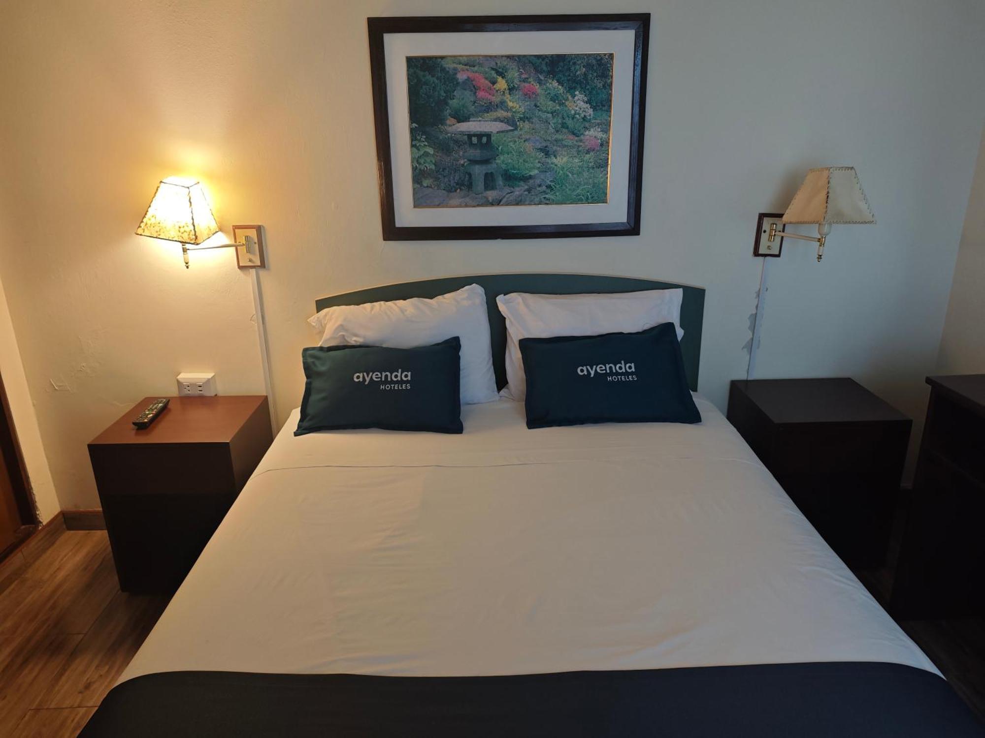 Hotel San Isidro Inn Lima Room photo